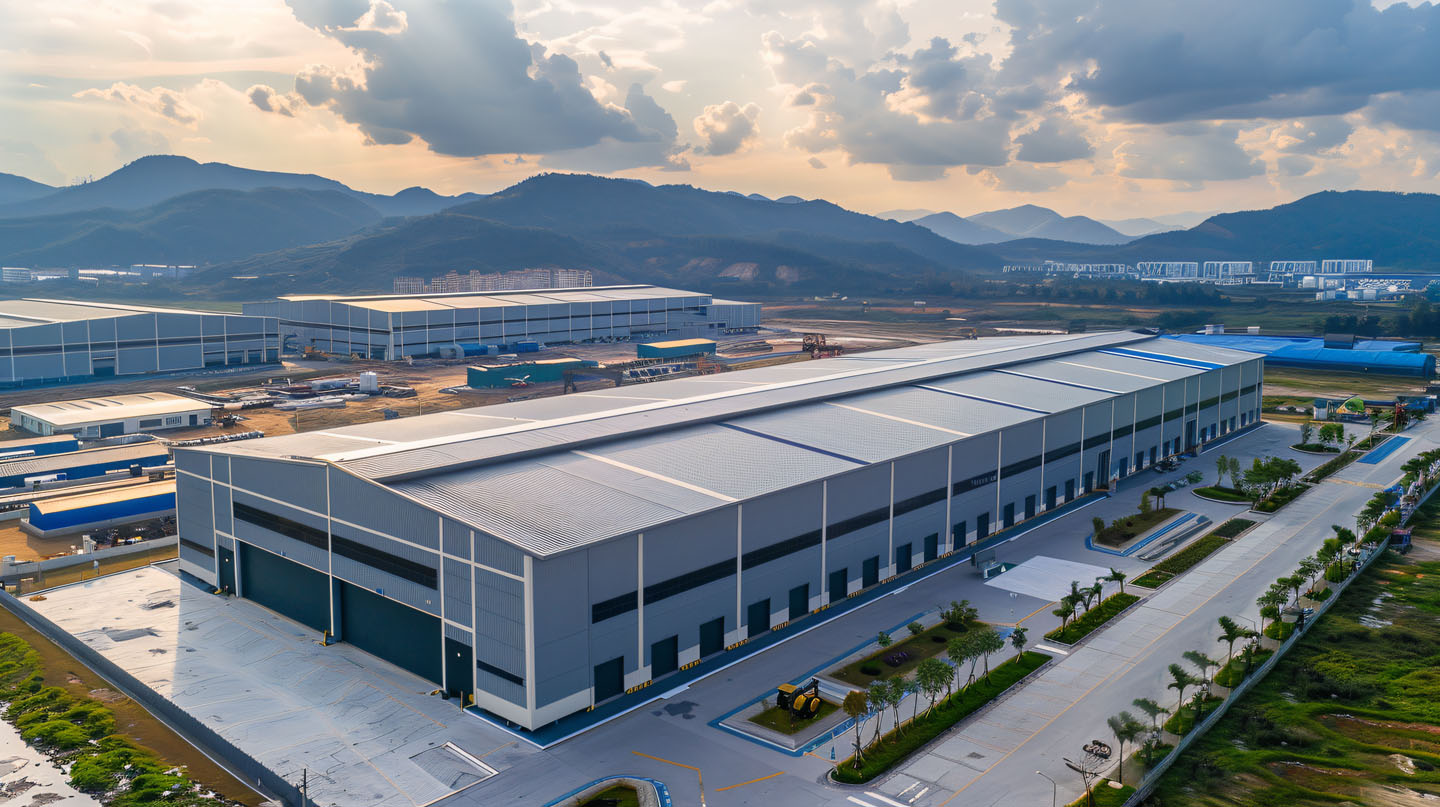 Commercial Battery Storage That Cuts Demand Charges and Survives Heat Waves